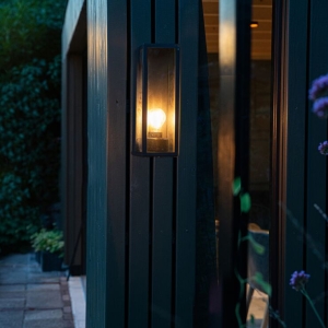 Moderne rechthoekige buiten wandlamp zwart met glas - rotterdam long