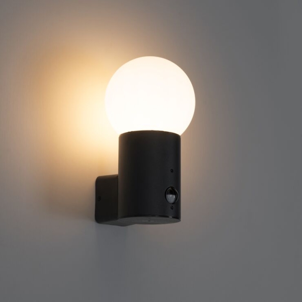 Buiten wandlamp zwart met opaal glas met bewegingssensor - Huma